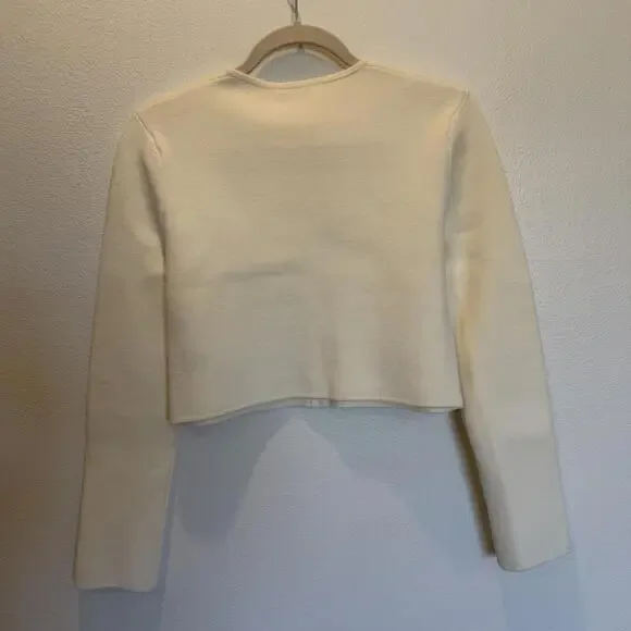 SOLD: Aritzia Babaton Cropped Notable Cardigan - Picture 2 of 3